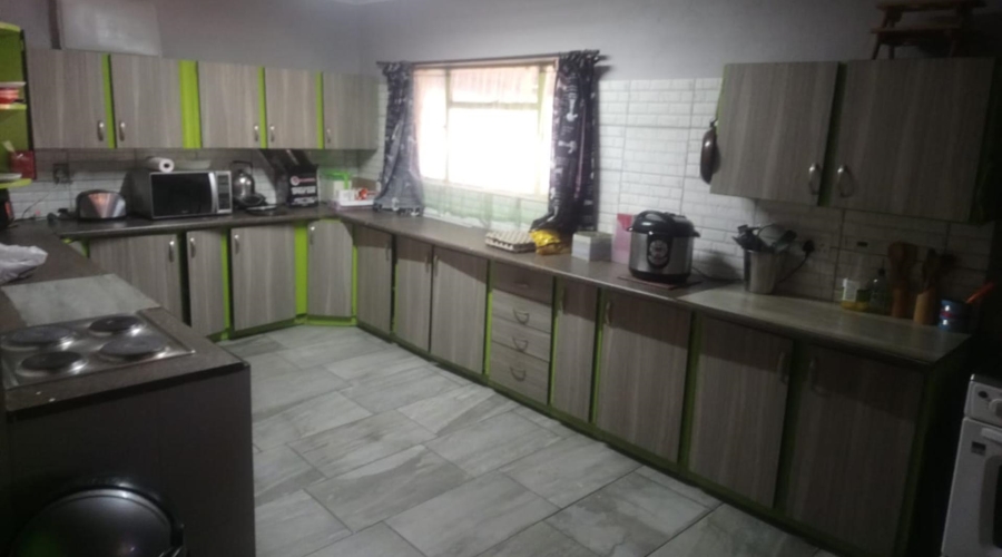 6 Bedroom Property for Sale in Sasolburg Free State